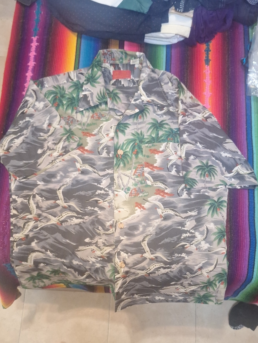 Kings Road Vintage Sears Men's Tropical Print  Shirt - Gray with Green Palm